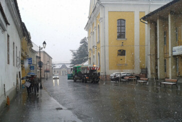 VREME NEBUNĂ – Ninsori în Maramureș în luna aprilie. Avem strat de zăpadă în mai multe localități