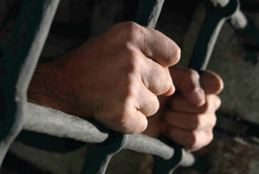 SINDICATELE ACUZĂ – Agenții de penitenciare de la Gherla cu capul în pământ în fața deținuților