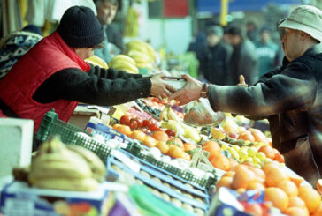 Actiuni pentru verificarea legalitatii comertului cu alimente, in Baia Mare si Baia Sprie