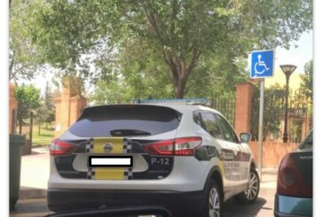 Spania: 800 de euro amenda pentru ca a fotografiat o masina de politie parcata pe locul persoanelor cu handicap