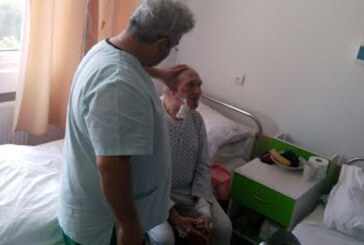 Operatie plastica la Spitalul Judetean de Urgenta Baia Mare, in cazul unui batran muscat de caine