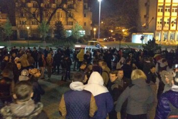 Protest: Tinerii baimareni au iesit joi seara din nou in strada