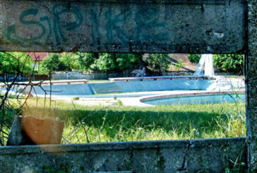 VISĂM, CĂ NU DOARE – Bazin de înot didactic și agrement în zona actualului teren de fotbal de antrenament