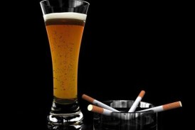 VEȘTI PROASTE – Țigările și alcoolul se scumpesc de luna viitoare. Ce se întampla cu taxele locale