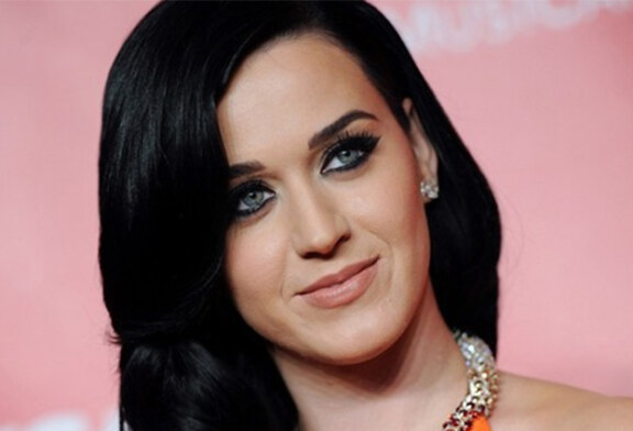 Cantareata Katy Perry conduce topul celor mai influente si urmarite conturi de pe Twitter