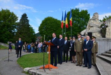 Ziua Independentei, Victoriei si a Europei, sarbatorita la Monumentul Ostasului Roman