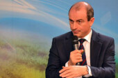 Ministrul Agriculturii: Legea refacerii sistemului de irigatii din Romania nu va produce efecte