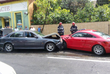Trei masini implicate intr-un accident pe strada Progresului din Baia Mare (FOTO)