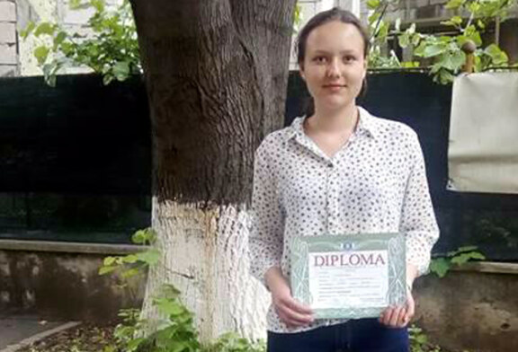 Olimpiada: Tanara din Baia Mare, printre cele mai bune eleve din tara la literatura