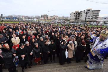 Boboteaza: Mii de baimareni la Catedrala Episcopala din Baia Mare