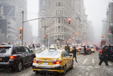 Prima zapada din New York din aceasta iarna a provocat haos in trafic