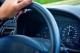Fără să dețină permis, un tânăr de 17 ani din Baia Mare s-a urcat la volanul unei mașini pentru a merge la magazin