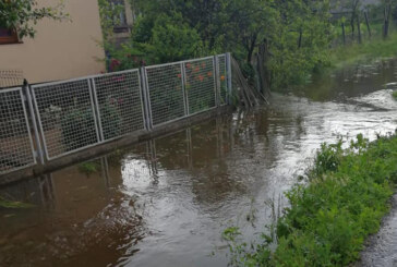 Grup de locuinte inundate la Sapanta