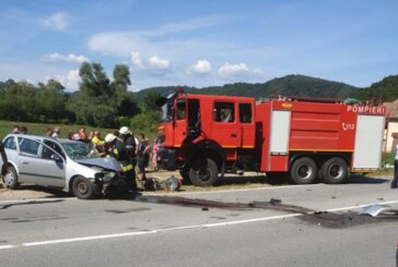 Accident rutier in Ileanda intre un autoturism si un autotren din Maramures (FOTO)