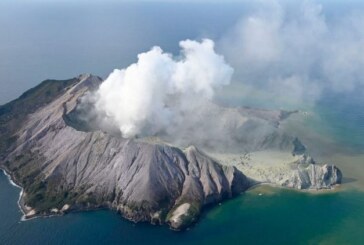 Vulcanul indonezian Sinabung a intrat din nou în fază de erupţie