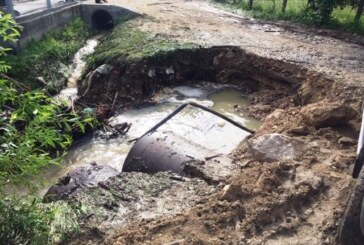 Inundațiile continuă să facă ravagii în Maramureș: Zeci de gospodării afectate (FOTO)