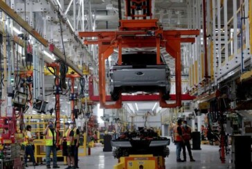 Ford vrea să îşi dubleze producţia de automobile electrice în următorii doi ani