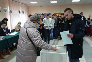 NEBUNIE – Referendum în Belarus pentru ca Lukasenko să poată face ce vrea