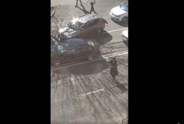 VIDEO – Un băimărean de 28 de ani a distrus mai multe mașini pe Bulevardul Republicii cu o bată