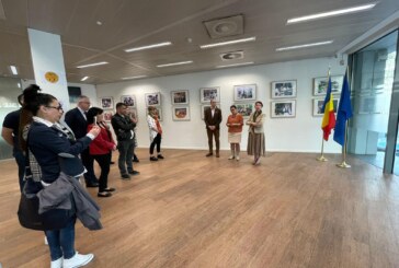 Expoziția de fotografie ”Paște în Maramureș – Întoarcere la Tradiții”, inaugurată la Ambasada României în Regatul Belgiei (FOTO)