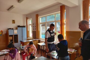 POLIȚIȘTI ÎN ȘCOLI – Controale la agenții economici din zona școlii din Chelința