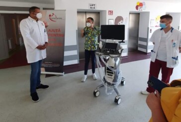 Managerul Alexandru Oros aduce mulțumiri Asociației Prietenii Spitalului ”Dr. Constantin Opriș” pentru noul aparat de la Pediatrie