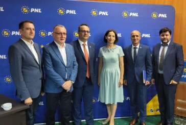 POLITICĂ – Liberalii au dezbătut la Brașov proiectele de legi ale educației