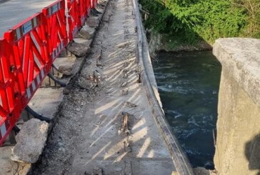 PERICOL LA SIGHET – Un pod peste râul Iza are mari probleme și e nevoie de reparații urgente