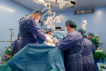 Echipa care a efectuat prima intervenție de succes pe cord deschis la Spitalul Județean Baia Mare (VIDEO)