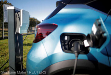 Cota de piaţă a automobilelor electrice a depăşit 20% în luna august