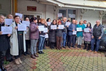 PROTESTE ȘI-N MARAMUREȘ: Angajații Agențiilor Județene pentru Prestații Sociale din țară se pregătesc de grevă generală